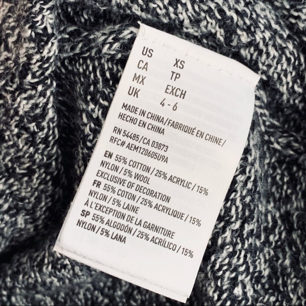 American Eagle Basic Sweater, Size Xs - image 5